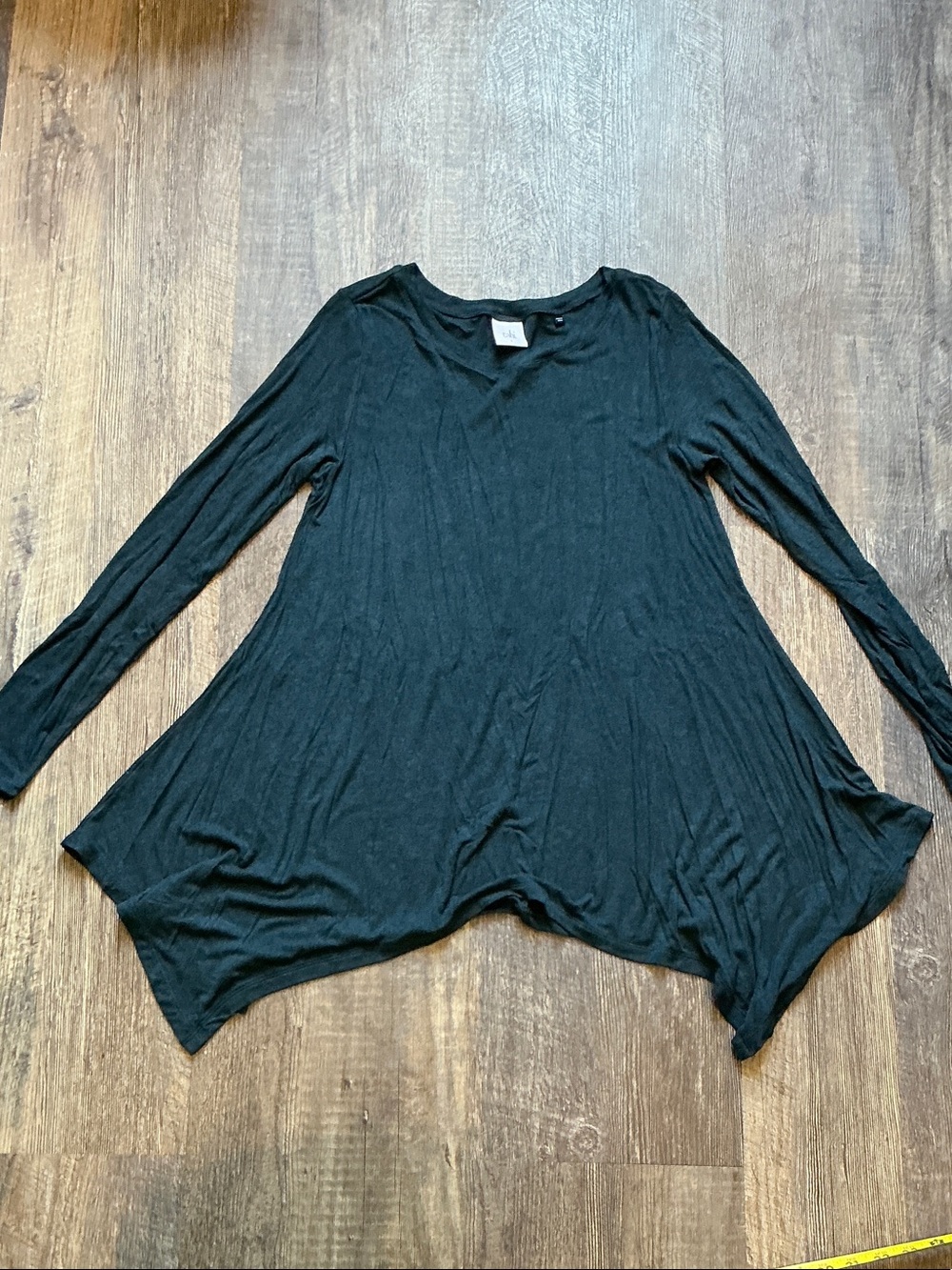 Cabi Black Handkerchief-Hem Long Sleeve Tunic Top Size Small
